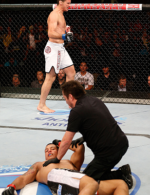 ufc163 Magalhaes vs Perosh